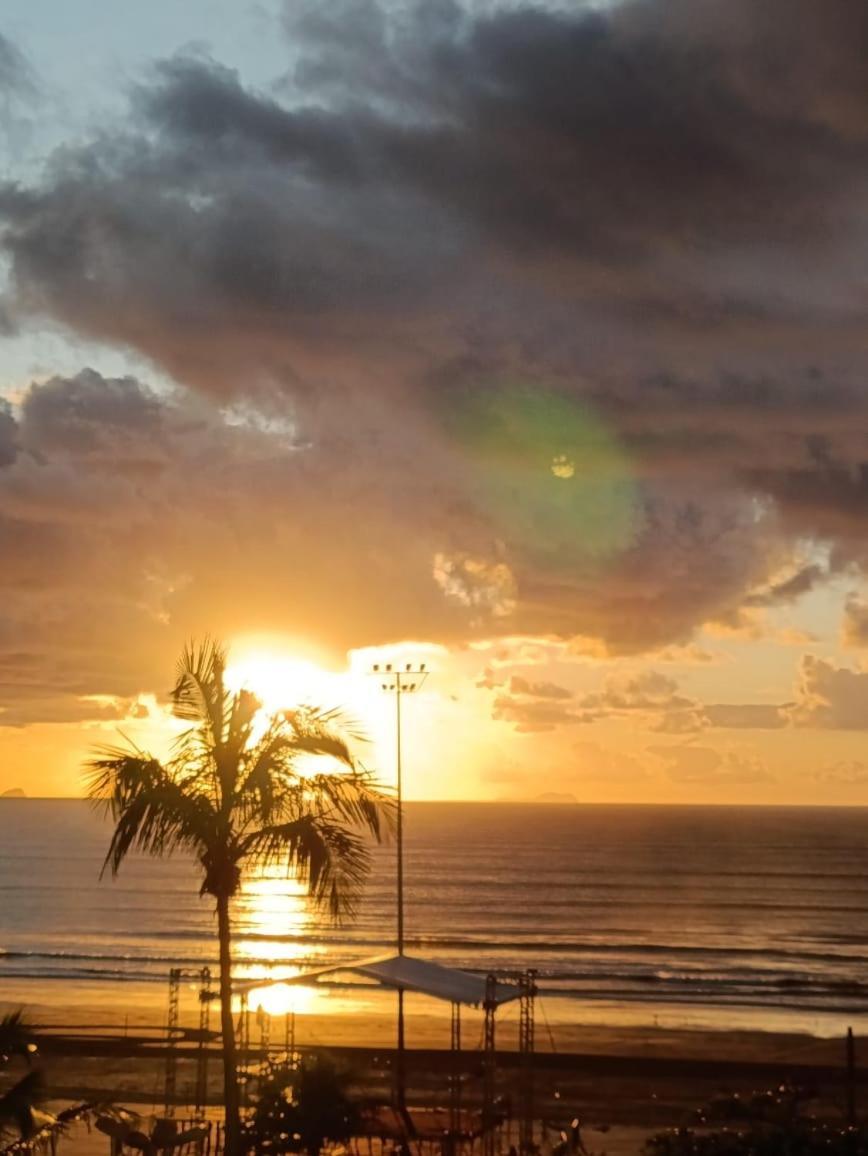 Apto Em Frente Ao Mar - Predio Redondo Peruibe Bagian luar foto